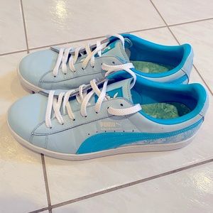 SOLD ON EBAY - PUMA Easter Bunny Men’s Baby Blue Shoes - Size 10.5 US